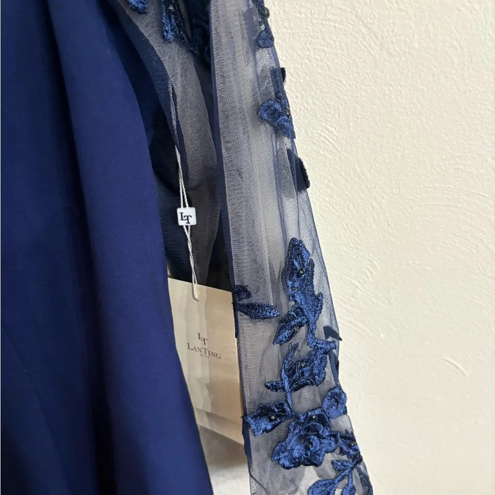 Elegant Navy Blue Lace Dress - Picture 9 of 9